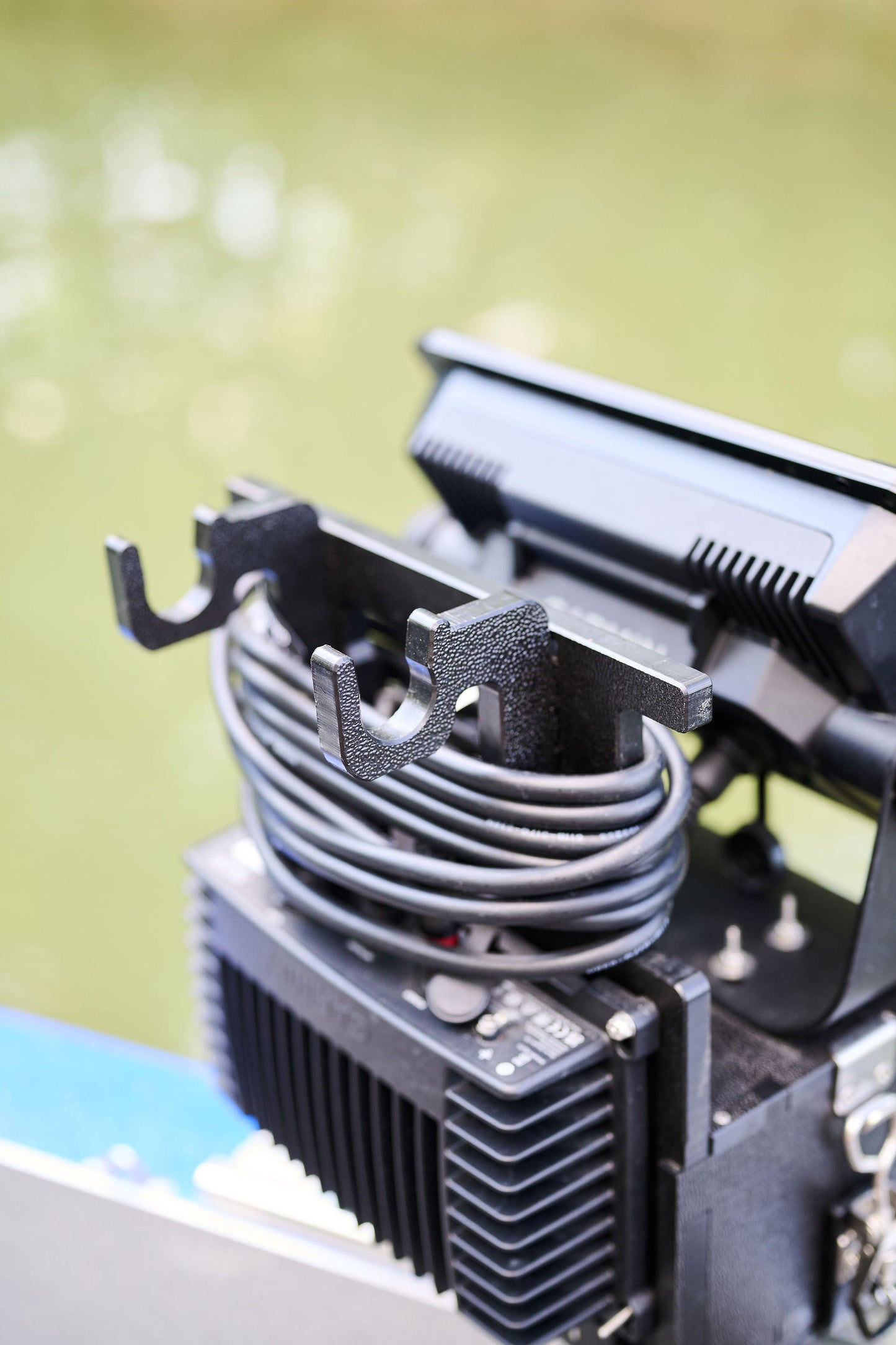 Summit Heavy Duty Shuttle For Garmin, Lowrance, and Humminbird